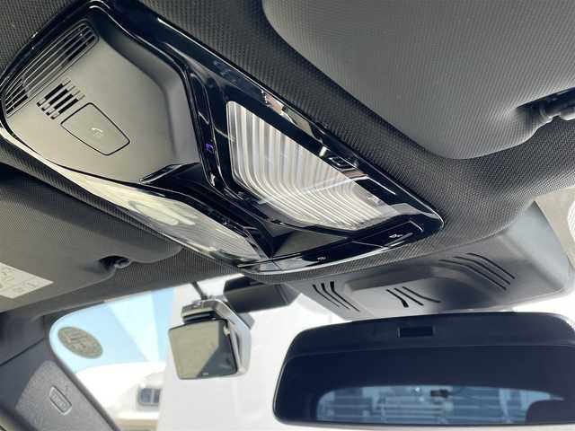 ＢＭＷ ＢＭＷ Ｘ５ xDrive 35d Mスポーツ 東京都 2023(令5)年 1.4万km アルピンホワイトⅢ インテリジェントセーフティ/正面・側面衝突警告/車線逸脱警告/ステアリングサポート/アクティブPDC/ACC/アシストドライブ/ステアリングヒーター/レザーシート/前後シートヒーター/前席エアシート/前席マッサージシート/純正メモリーナビ/360°カメラ/フルセグ/HUD/ジェスチャーコントロール/アームレストヒーター/ウッドパネル/LEDヘッドライト/AHB/パワーリアゲート/ワイヤレス充電/オートホールド/ミラーETC/前後ドライブレコーダー/コンフォートアクセス/電動チルトステアリング/パドルシフト/アンビエントライト/パークベンチレーション/前後エンブレム・アルミホイールセンターキャップ記念バッジ