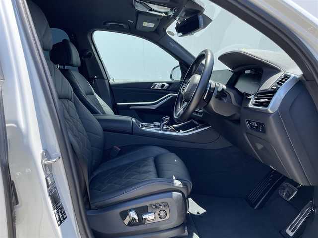 ＢＭＷ ＢＭＷ Ｘ５ xDrive 35d Mスポーツ 東京都 2023(令5)年 1.4万km アルピンホワイトⅢ インテリジェントセーフティ/正面・側面衝突警告/車線逸脱警告/ステアリングサポート/アクティブPDC/ACC/アシストドライブ/ステアリングヒーター/レザーシート/前後シートヒーター/前席エアシート/前席マッサージシート/純正メモリーナビ/360°カメラ/フルセグ/HUD/ジェスチャーコントロール/アームレストヒーター/ウッドパネル/LEDヘッドライト/AHB/パワーリアゲート/ワイヤレス充電/オートホールド/ミラーETC/前後ドライブレコーダー/コンフォートアクセス/電動チルトステアリング/パドルシフト/アンビエントライト/パークベンチレーション/前後エンブレム・アルミホイールセンターキャップ記念バッジ
