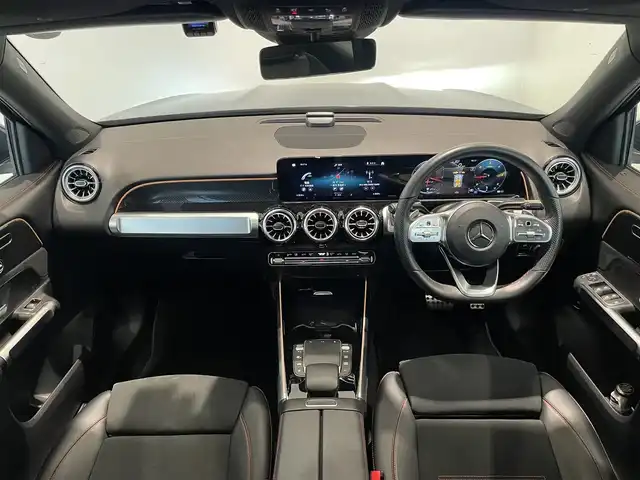 メルセデス・ベンツ Ｍ・ベンツ ＧＬＢ２００ｄ 4マチック AMGライン 愛知県 2022(令4)年 4.6万km デニムブルー パノラミックＳ／Ｒ　/ＭＢＵＸ　/３６０度カメラ　/Ｂｌｕｅｔｏｏｔｈ　/ＵＳＢ　/３６０度カメラ　/ＡＣＣ　/ＬＫＡ　/ＬＤＷ　/ＢＳＭ　/ドライブレコーダー　/ＤＳＲＣＥＴＣ　/アンビエントライト/プッシュスタート/アイドリングストップ/パワーバックドア