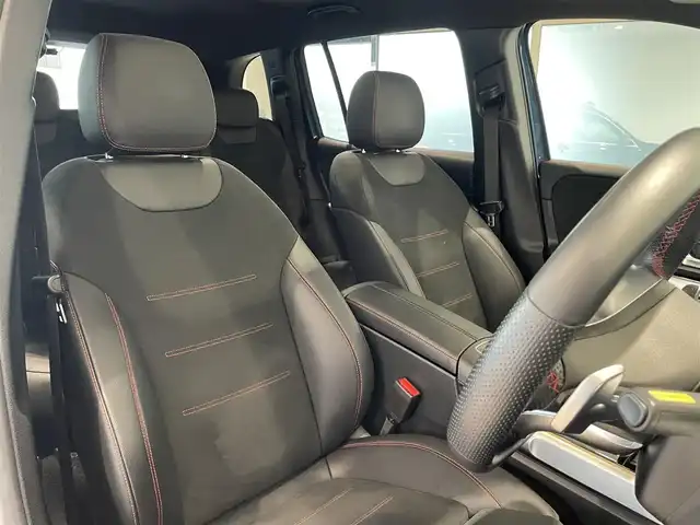 メルセデス・ベンツ Ｍ・ベンツ ＧＬＢ２００ｄ 4マチック AMGライン 愛知県 2022(令4)年 4.6万km デニムブルー パノラミックＳ／Ｒ　/ＭＢＵＸ　/３６０度カメラ　/Ｂｌｕｅｔｏｏｔｈ　/ＵＳＢ　/３６０度カメラ　/ＡＣＣ　/ＬＫＡ　/ＬＤＷ　/ＢＳＭ　/ドライブレコーダー　/ＤＳＲＣＥＴＣ　/アンビエントライト/プッシュスタート/アイドリングストップ/パワーバックドア