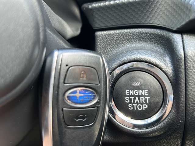 スバル フォレスター ハイブリッド アドバンス 秋田県 2023(令5)年 2.6万km Ｄグリーン ４WD/社外メモリナビ/アイサイト/ステアリングヒーター/レーダークルーズコントロール/Bluetooth/スペアキー/バック＋サイドカメラ/運助シートヒーター/サンルーフ/前後コーナーセンサー/フルセグ/電動リアゲート/ETC