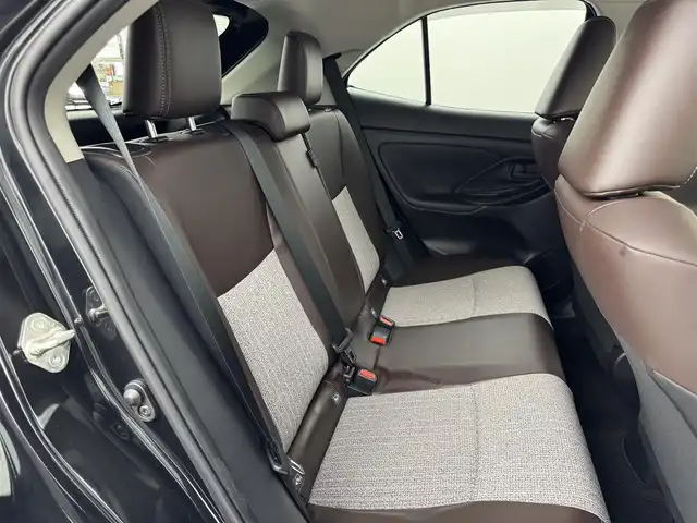 トヨタ ヤリスクロス ハイブリッド Z 福岡県 2021(令3)年 2.8万km ブラックマイカ 純正８型ＤＡナビ　/全方位カメラ　/ビルトインＥＴＣ　/前後ドラレコ　/レーダークルコン　/コーナーセンサー　/衝突被害軽減ブレーキ　/レーンキープ　/ＢＳＭ　/ＰＫＳＢ　/ハーフレザー　/シートヒーター　/パワーバックドア