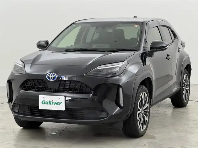 トヨタ ヤリスクロス ハイブリッド Z 福岡県 2021(令3)年 2.8万km ブラックマイカ 純正８型ＤＡナビ　/全方位カメラ　/ビルトインＥＴＣ　/前後ドラレコ　/レーダークルコン　/コーナーセンサー　/衝突被害軽減ブレーキ　/レーンキープ　/ＢＳＭ　/ＰＫＳＢ　/ハーフレザー　/シートヒーター　/パワーバックドア