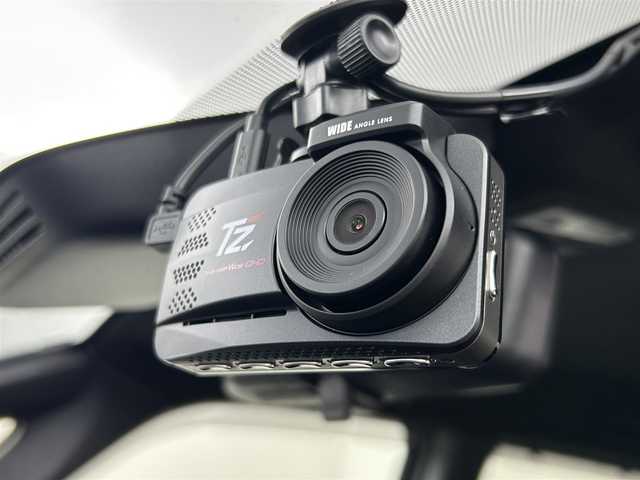 トヨタ ヴォクシー ハイブリッド S－Z 埼玉県 2024(令6)年 0.3万km アティチュードブラックマイカ ユニバーサルステップ　純正１０．５型ナビ　　ＣＤ　電動リアゲート　ＨＵＤ　ＢＳＭ　液晶ミラー　両側電動 シートヒーター　ステアリングヒーター　前後ドライブレコーダー　１００Ｖ電源 ステアリングヒーター