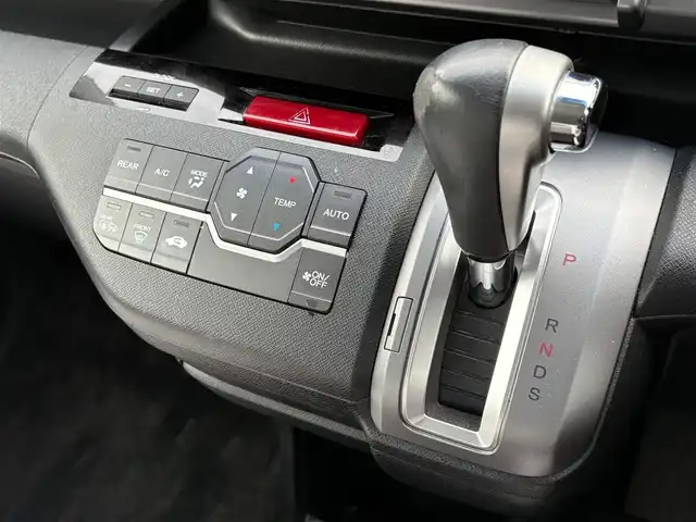 ホンダ ステップワゴン スパーダ Z クールスピリット 大分県 2013(平25)年 6.8万km プレミアムスパークルブラックパール ・8インチGナビ/・フルセグテレビ/・G後席モニター/・両側パワースライド/・パーキングセンサー/・ETC/・ドラレコ前後/・G17AW/・スマートキー