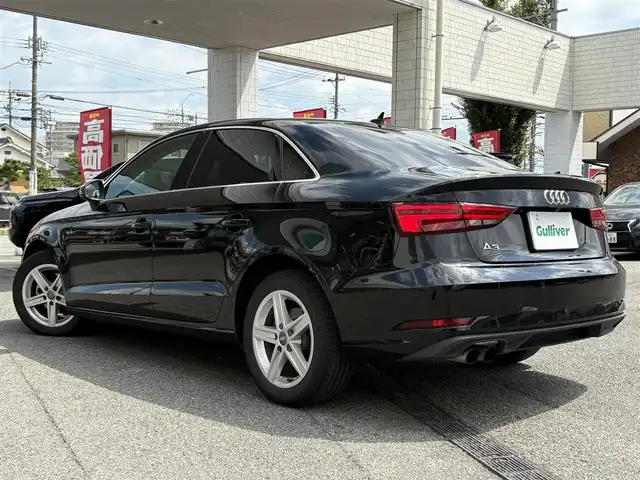 アウディ Ａ３ セダン 30TFSI シグネチャーED 愛知県 2020(令2)年 2.8万km ミトスブラックメタリック ナビプラスパッケージ/アシスタンスパッケージ/純正ナビ/（CD/DVD/USB/BT/AUX）/バックカメラ/衝突軽減ブレーキ/レーダークルーズ/ＬＫＡ/ＢＳＭ/ＬＥＤオートハイビーム/デジタルメーター/ＥＴＣ/電動パーキングブレーキ/スマートキー/プッシュスタート