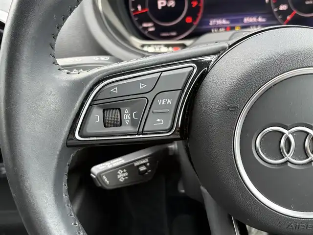 アウディ Ａ３ セダン 30TFSI シグネチャーED 愛知県 2020(令2)年 2.8万km ミトスブラックメタリック ナビプラスパッケージ/アシスタンスパッケージ/純正ナビ/（CD/DVD/USB/BT/AUX）/バックカメラ/衝突軽減ブレーキ/レーダークルーズ/ＬＫＡ/ＢＳＭ/ＬＥＤオートハイビーム/デジタルメーター/ＥＴＣ/電動パーキングブレーキ/スマートキー/プッシュスタート