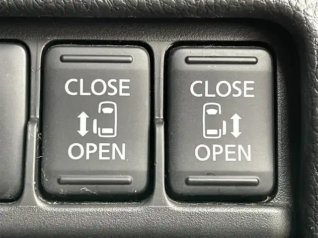 日産 デイズ ルークス X Vセレクション 岡山県 2017(平29)年 4.6万km クールシルバー 純正7インチナビ MM316D-W/地デジTV/BT/DVD/CD/SD/アラウンドビューモニター/リアサーキュレーター/リアサンシェード/両側パワースライドドア/LEDライト/エマージェンシーブレーキ/純正ドラレコ /社外レーダー/ステアリングスイッチ/プッシュスタート /スマートキー/ETC/サイドエアバック