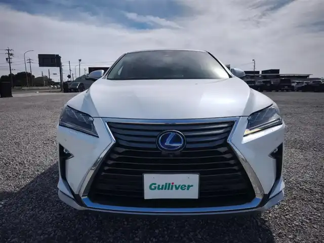 レクサス ＲＸ 450h バージョンL 富山県 2018(平30)年 8.6万km ソニッククォーツ 4WD/ムーンルーフ/純正12.3型ナビ/フルセグTV/バックモニター/ビルトインETC2.0/レーダークルーズコントロール/クリアランスソナー/セーフティシステムプラス/・プリクラッシュセーフティシステム/・レーンキーピングアシスト/・オートマチックハイビーム/後方車両検知/ブラインドスポットモニター/3眼LEDヘッドランプ/本木製/革巻きコンビステアリング/セミアニリン革シート/前席パワーシート/前席シートヒーター/エアシート/純正20インチアルミホイール/スマートエントリー/スタートシステム/禁煙車
