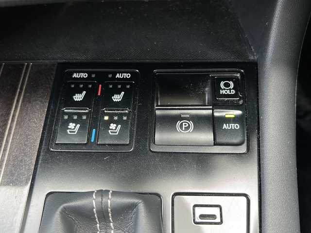 レクサス ＲＸ 450h バージョンL 富山県 2018(平30)年 8.6万km ソニッククォーツ 4WD/ムーンルーフ/純正12.3型ナビ/フルセグTV/バックモニター/ビルトインETC2.0/レーダークルーズコントロール/クリアランスソナー/セーフティシステムプラス/・プリクラッシュセーフティシステム/・レーンキーピングアシスト/・オートマチックハイビーム/後方車両検知/ブラインドスポットモニター/3眼LEDヘッドランプ/本木製/革巻きコンビステアリング/セミアニリン革シート/前席パワーシート/前席シートヒーター/エアシート/純正20インチアルミホイール/スマートエントリー/スタートシステム/禁煙車