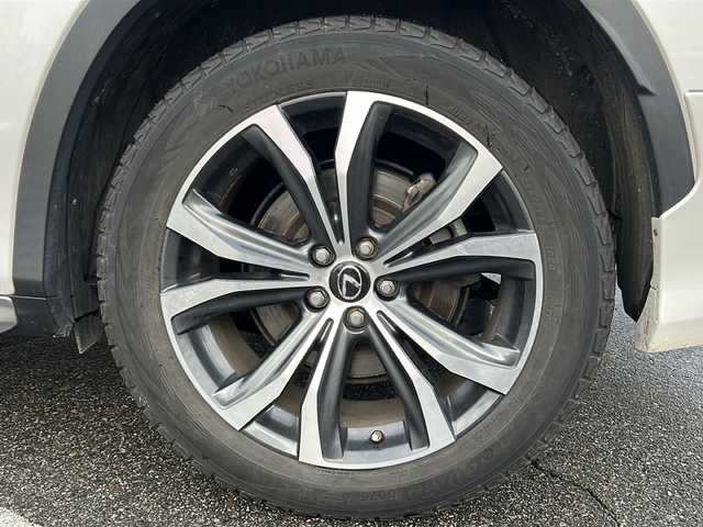 レクサス ＲＸ 450h バージョンL 富山県 2018(平30)年 8.6万km ソニッククォーツ 4WD/ムーンルーフ/純正12.3型ナビ/フルセグTV/バックモニター/ビルトインETC2.0/レーダークルーズコントロール/クリアランスソナー/セーフティシステムプラス/・プリクラッシュセーフティシステム/・レーンキーピングアシスト/・オートマチックハイビーム/後方車両検知/ブラインドスポットモニター/3眼LEDヘッドランプ/本木製/革巻きコンビステアリング/セミアニリン革シート/前席パワーシート/前席シートヒーター/エアシート/純正20インチアルミホイール/スマートエントリー/スタートシステム/禁煙車