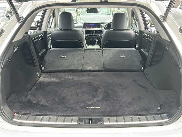 レクサス ＲＸ 450h バージョンL 富山県 2018(平30)年 8.6万km ソニッククォーツ 4WD/ムーンルーフ/純正12.3型ナビ/フルセグTV/バックモニター/ビルトインETC2.0/レーダークルーズコントロール/クリアランスソナー/セーフティシステムプラス/・プリクラッシュセーフティシステム/・レーンキーピングアシスト/・オートマチックハイビーム/後方車両検知/ブラインドスポットモニター/3眼LEDヘッドランプ/本木製/革巻きコンビステアリング/セミアニリン革シート/前席パワーシート/前席シートヒーター/エアシート/純正20インチアルミホイール/スマートエントリー/スタートシステム/禁煙車