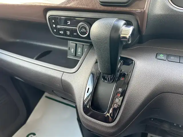 ホンダ Ｎ ＢＯＸ G･L ホンダセンシング カッパーブラウンスタイル 香川県 2019(令1)年 3.7万km プラチナホワイトパール 純正SDナビ/フルセグ/CD/DVD/BT/バックカメラ/両側パワースライドドア/ホンダセンシング/レーダークルーズコントロール/レーンキープ/LEDヘッドライト/ビルトインETC
