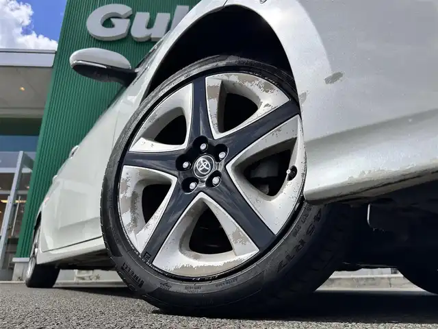 トヨタ プリウス A プレミアム　ツーリングセレ 宮城県 2016(平28)年 14.2万km ホワイトパールクリスタルシャイン 純正9インチナビ/(フルセグTV/CD/SD/BT)/バックカメラ/レーダークルーズコントロール/クリアランスソナー/プリクラッシュセーフティー/レーンディパーチャーアラート/ハイビームアシスト/パーキングアシスト/ビルトインETC/オートエアコン(ナノイー)/シートヒーター(D＋N席)/パワーシート(D席)/置くだけ充電/ドライブセレクト/革巻きステアリング/ステアリングスイッチ/ふらつき防止/オートライト/プッシュスタート＆スマートキー/ウインカー付き電動格納ミラー/ドアバイザー/LEDヘッドライト/フォグランプ/純正フロアマット/純正17インチAW