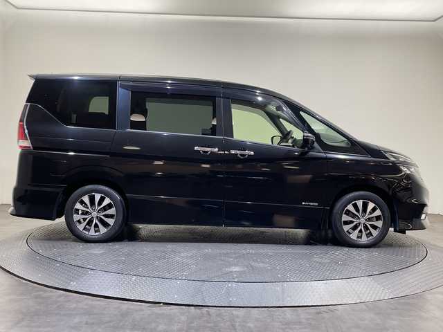 日産 セレナ 愛媛県 2019(令1)年 3.4万km ダイヤモンドブラック ８型ナビ/フルセグ／Ｂｌｕｅｔｏｏｔｈ／ＵＳＢ/全方位カメラ/ＡＬＰＩＮＥ後席モニター/衝突軽減ブレーキ/クルーズコントロール/ＥＴＣ/前方ドライブレコーダー/両側パワースライドドア/前後コーナーセンサー/LEDヘッドライト/パーキングアシスト