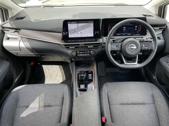 日産 オーラ G 福岡県 2022(令4)年 3万km ピュアホワイトパール ワンオーナー/純正メーカーナビ/（フルセグTV/Bluetooth/ラジオ）/アラウンドビューモニター/プロパイロット機能/レーダークルーズコントロール/デジタルコックピット/BOSEプレミアムサウンド/(ヘッドレストスピーカー）/置くだけ充電/前席シートヒーター/ハーフレザーシート/電動パーキングブレーキ/オートブレーキホールド/ブラインドスポットモニター/ビルトインETC/ドライブレコーダー/ステアリングヒーター/純正フロアマット/スペアキー/取扱説明書/保証書