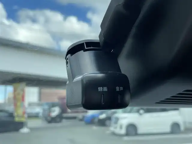 日産 オーラ G 福岡県 2022(令4)年 3万km ピュアホワイトパール ワンオーナー/純正メーカーナビ/（フルセグTV/Bluetooth/ラジオ）/アラウンドビューモニター/プロパイロット機能/レーダークルーズコントロール/デジタルコックピット/BOSEプレミアムサウンド/(ヘッドレストスピーカー）/置くだけ充電/前席シートヒーター/ハーフレザーシート/電動パーキングブレーキ/オートブレーキホールド/ブラインドスポットモニター/ビルトインETC/ドライブレコーダー/ステアリングヒーター/純正フロアマット/スペアキー/取扱説明書/保証書