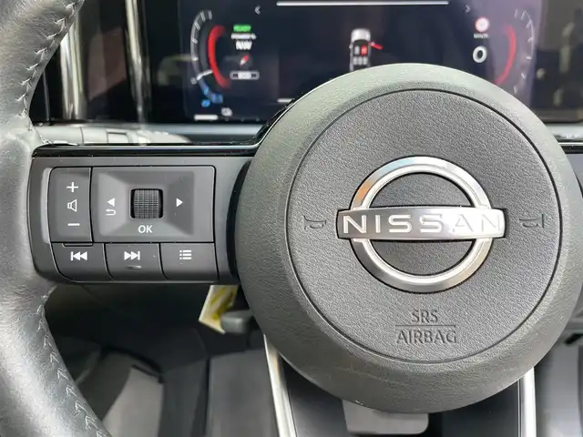 日産 オーラ G 福岡県 2022(令4)年 3万km ピュアホワイトパール ワンオーナー/純正メーカーナビ/（フルセグTV/Bluetooth/ラジオ）/アラウンドビューモニター/プロパイロット機能/レーダークルーズコントロール/デジタルコックピット/BOSEプレミアムサウンド/(ヘッドレストスピーカー）/置くだけ充電/前席シートヒーター/ハーフレザーシート/電動パーキングブレーキ/オートブレーキホールド/ブラインドスポットモニター/ビルトインETC/ドライブレコーダー/ステアリングヒーター/純正フロアマット/スペアキー/取扱説明書/保証書