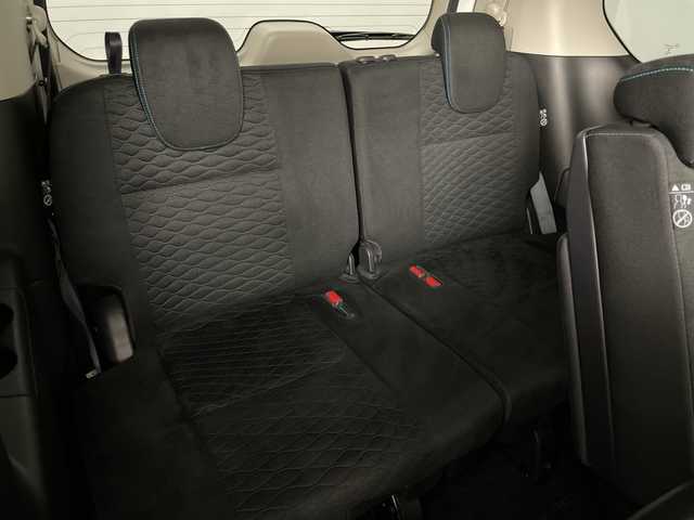 日産 セレナ ライダー 道央・札幌 2017(平29)年 7万km ブリリアントホワイトパール 2トーン ・4WD/・寒冷地仕様/・純正ナビ&CD&DVD&BT&SD&USB&TV/・純正フリップダウンモニター/・インテリジェントアラウンドビューモニター/・バック/サイド/フロントカメラ/・両側パワースライドドア/・ハンズフリーオートスライドドア/・プロパイロット/・パーキングアシスト/・インテリジェントエマージェンシーブレーキ/・純正ドライブレコーダー/・純正デジタルインナーミラー/・前席シートヒーター/・電動格納ミラー/・ドアミラーヒーター/・LEDヘッドライト/・フォグランプ/・オートライト/・スマートキー/・保証書/・取扱説明書