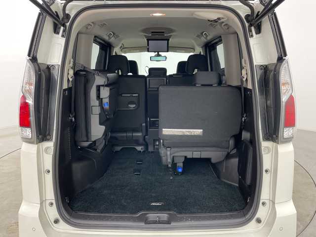 日産 セレナ ライダー 道央・札幌 2017(平29)年 7万km ブリリアントホワイトパール 2トーン ・4WD/・寒冷地仕様/・純正ナビ&CD&DVD&BT&SD&USB&TV/・純正フリップダウンモニター/・インテリジェントアラウンドビューモニター/・バック/サイド/フロントカメラ/・両側パワースライドドア/・ハンズフリーオートスライドドア/・プロパイロット/・パーキングアシスト/・インテリジェントエマージェンシーブレーキ/・純正ドライブレコーダー/・純正デジタルインナーミラー/・前席シートヒーター/・電動格納ミラー/・ドアミラーヒーター/・LEDヘッドライト/・フォグランプ/・オートライト/・スマートキー/・保証書/・取扱説明書