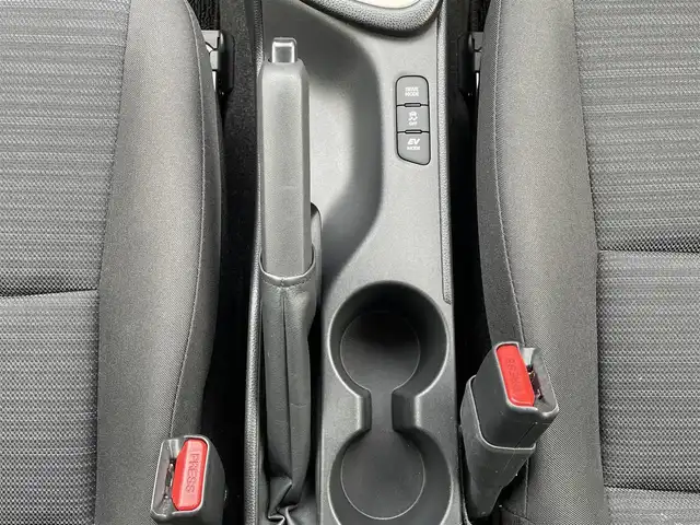 トヨタ ヤリス ハイブリッド Z 島根県 2021(令3)年 4.7万km ホワイトパールクリスタルシャイン 登録時走行距離47064km/純正ナビ/バックカメラ/プリクラッシュセーフティシステム/レーダークルーズコントロール/レーンキープアシススト/クリアランスソナー/パーキングサポートブレーキ/LEDヘッドライト/オートライト/オートハイビーム/前席シートヒーター/プッシュスタート/ビルトインETC