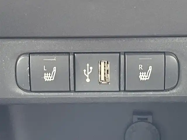 トヨタ ヤリス ハイブリッド Z 島根県 2021(令3)年 4.7万km ホワイトパールクリスタルシャイン 登録時走行距離47064km/純正ナビ/バックカメラ/プリクラッシュセーフティシステム/レーダークルーズコントロール/レーンキープアシススト/クリアランスソナー/パーキングサポートブレーキ/LEDヘッドライト/オートライト/オートハイビーム/前席シートヒーター/プッシュスタート/ビルトインETC