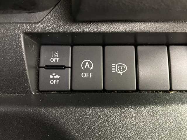 スズキ ジムニー XC 埼玉県 2023(令5)年 2.6万km ミディアムグレー 純正ナビ　CN-HE02WD/(Bluetooth/CD/DVD/USB/AM/FM)/地デジワンセグ/バックカメラ/前後ドライブレコーダー/クルーズコントロール/衝突軽減ブレーキ/車線逸脱警報/ダウンヒルアシストコントロール/4WD/アイドリングストップ/ヘッドライトウォッシャー/運転席・助手席シートヒーター/フロントフォグランプ/ウィンカーミラー/純正フロアマット/純正ドアバイザー/純正16インチアルミホイール