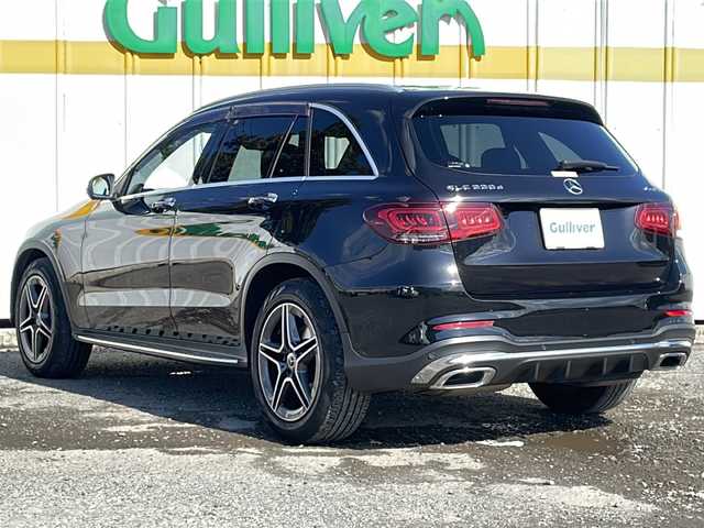 メルセデス・ベンツ ＧＬＣ２２０ d 4マチック AMGライン 富山県 2019(令1)年 4.4万km オブシディアンブラック 外部検査実施済み/サンルーフ/R2.3.4.5.6年ヤナセ記録簿有/ターボ、４WD/Apple car play/純正メモリナビ/(フルセグTV/Bluetooth/USB)/全周囲カメラ/ビルトインETC2.0/前方ドライブレコーダー/ハーフレザーシート/前席パワーシート/全席シートヒーター/置くだけ充電/パワーバックドア/横滑り防止層機能/レーンアシスト/衝突軽減ブレーキ/ブラインドスポットモニター/純正19インチアルミホイール/スマートキー/LEDヘッドライト/パドルシフト/カーテンエアバック/レーダークルーズコントロール