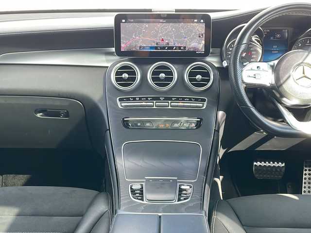 メルセデス・ベンツ ＧＬＣ２２０ d 4マチック AMGライン 富山県 2019(令1)年 4.4万km オブシディアンブラック 外部検査実施済み/サンルーフ/R2.3.4.5.6年ヤナセ記録簿有/ターボ、４WD/Apple car play/純正メモリナビ/(フルセグTV/Bluetooth/USB)/全周囲カメラ/ビルトインETC2.0/前方ドライブレコーダー/ハーフレザーシート/前席パワーシート/全席シートヒーター/置くだけ充電/パワーバックドア/横滑り防止層機能/レーンアシスト/衝突軽減ブレーキ/ブラインドスポットモニター/純正19インチアルミホイール/スマートキー/LEDヘッドライト/パドルシフト/カーテンエアバック/レーダークルーズコントロール