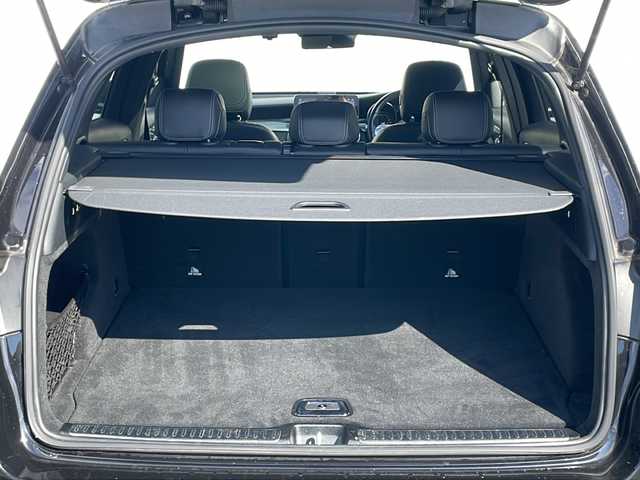 メルセデス・ベンツ ＧＬＣ２２０ d 4マチック AMGライン 富山県 2019(令1)年 4.4万km オブシディアンブラック 外部検査実施済み/サンルーフ/R2.3.4.5.6年ヤナセ記録簿有/ターボ、４WD/Apple car play/純正メモリナビ/(フルセグTV/Bluetooth/USB)/全周囲カメラ/ビルトインETC2.0/前方ドライブレコーダー/ハーフレザーシート/前席パワーシート/全席シートヒーター/置くだけ充電/パワーバックドア/横滑り防止層機能/レーンアシスト/衝突軽減ブレーキ/ブラインドスポットモニター/純正19インチアルミホイール/スマートキー/LEDヘッドライト/パドルシフト/カーテンエアバック/レーダークルーズコントロール