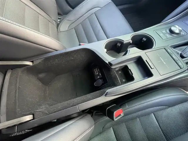 レクサス ＩＳ 350 Fスポーツ モードブラック 宮崎県 2020(令2)年 8万km グラファイトブラックガラスフレーク TRDエアロ/フロント　サイド　リアディフューザー/TRDマフラー/純正SDナビ/・Bluetooth CD DVD/・TV フルセグ/・バックカメラ/マークレビンソンプレミアムサウンド/レザーシート/シートヒーター/エアシート/パワーシート/メモリーシート/ブラインドスポットモニター/追従式クルーズコントロール/パドルシフト/ETC2.0/ドライブレコーダー/コーナーセンサー/オートライト/LEDヘッドライト