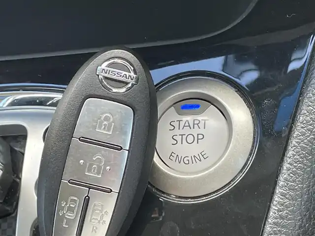 日産 セレナ HWS S HV Vエアロ+Sefty 千葉県 2015(平27)年 7.9万km インペリアルアンバーP 衝突軽減ブレーキ/レーンキープアシスト/純正フリップダウンモニター/純正8インチナビ(MM514D-L)/・フルセグ/BT/DVD/CD/USB/クルーズコントロール/ETC/両側パワースライドドア/LEDヘッドライト/オートライト/フォグライト/アイドリングストップ/社外15インチAW