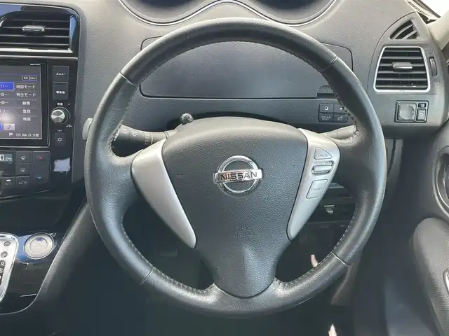 日産 セレナ HWS S HV Vエアロ+Sefty 千葉県 2015(平27)年 7.9万km インペリアルアンバーP 衝突軽減ブレーキ/レーンキープアシスト/純正フリップダウンモニター/純正8インチナビ(MM514D-L)/・フルセグ/BT/DVD/CD/USB/クルーズコントロール/ETC/両側パワースライドドア/LEDヘッドライト/オートライト/フォグライト/アイドリングストップ/社外15インチAW