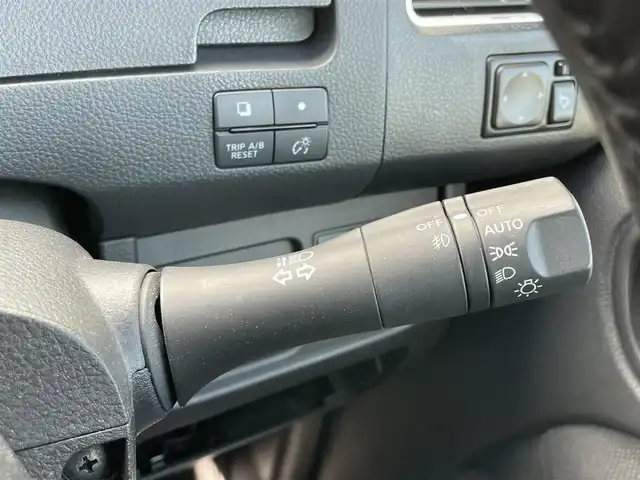 日産 セレナ HWS S HV Vエアロ+Sefty 千葉県 2015(平27)年 7.9万km インペリアルアンバーP 衝突軽減ブレーキ/レーンキープアシスト/純正フリップダウンモニター/純正8インチナビ(MM514D-L)/・フルセグ/BT/DVD/CD/USB/クルーズコントロール/ETC/両側パワースライドドア/LEDヘッドライト/オートライト/フォグライト/アイドリングストップ/社外15インチAW