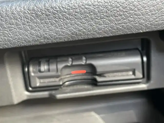 日産 セレナ HWS S HV Vエアロ+Sefty 千葉県 2015(平27)年 7.9万km インペリアルアンバーP 衝突軽減ブレーキ/レーンキープアシスト/純正フリップダウンモニター/純正8インチナビ(MM514D-L)/・フルセグ/BT/DVD/CD/USB/クルーズコントロール/ETC/両側パワースライドドア/LEDヘッドライト/オートライト/フォグライト/アイドリングストップ/社外15インチAW