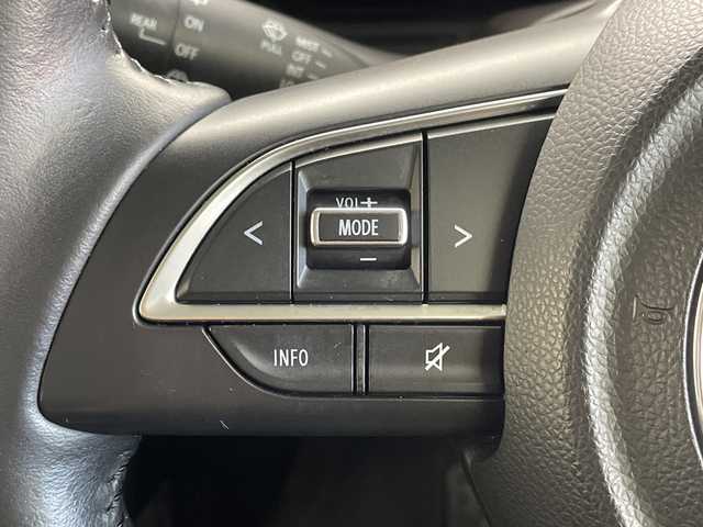 スズキ ジムニー シエラ JC 愛知県 2020(令2)年 4.3万km シフォンアイボリーメタリックブラック2トーンルーフ 社外8インチナビ/・フルセグ/・Bluetooth/・SD音楽録音/・UCB入力端子/デュアルセンサーブレーキサポート/誤発進抑制機能/車線逸脱警報機能/ふらつき警報機能/ハイビームアシスト/先行車発進お知らせ機能/標識認識機能/ダウンヒルアシストコントロール/フォグランプ/背面タイヤ/ヘッドライトウウォッシャー/ドアミラーヒーター/ステアリングスイッチ