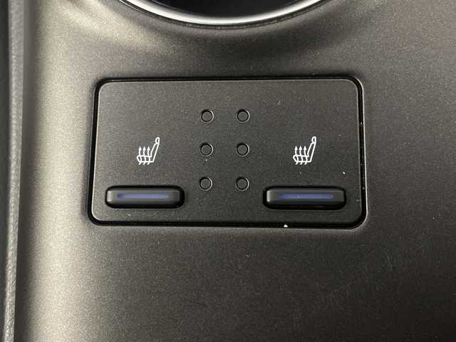 トヨタ カムリ WS 埼玉県 2023(令5)年 4.7万km プラチナホワイトパールマイカ トヨタセーフティセンス/JBLプレミアムサウンド/GRフルエアロ/GRマフラー/TEIN車高調/純正ディスプレイオーディオ/バックカメラ/前後ドライブレコーダー/ビルトインETC/ハーフレザーシート/前席シートヒーター/プッシュスタート/スマートキー/純正１８インチアルミホイール