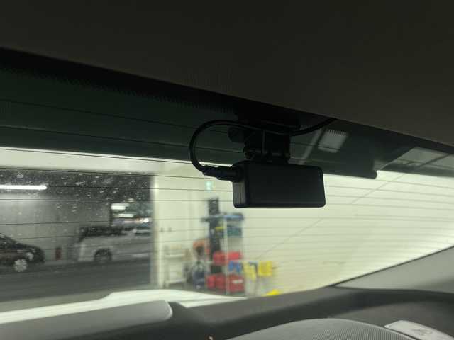 トヨタ カムリ WS 埼玉県 2023(令5)年 4.7万km プラチナホワイトパールマイカ トヨタセーフティセンス/JBLプレミアムサウンド/GRフルエアロ/GRマフラー/TEIN車高調/純正ディスプレイオーディオ/バックカメラ/前後ドライブレコーダー/ビルトインETC/ハーフレザーシート/前席シートヒーター/プッシュスタート/スマートキー/純正１８インチアルミホイール