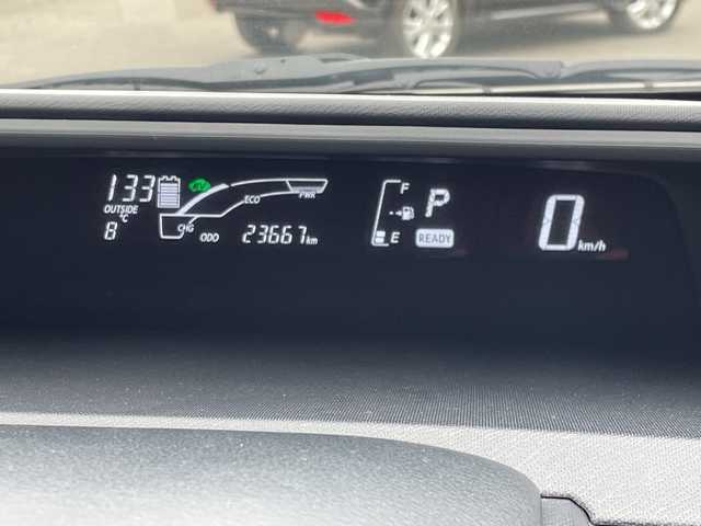 トヨタ アクア X－URBAN 道東・釧路十勝 2015(平27)年 2.4万km ライムホワイトパールクリスタルシャイン アルパイン製SDナビ/・フルセグ/CD/DVD/BT/SD/ラジオ/バックカメラ/ドライブレコーダー/プッシュスタート/スマートキー/寒冷地仕様/ワイパーデアイサー/ハーフレザーシート/純正15インチアルミホイール/スタッドレスアルミ積込/ETC/フロアマット/ドアバイザー