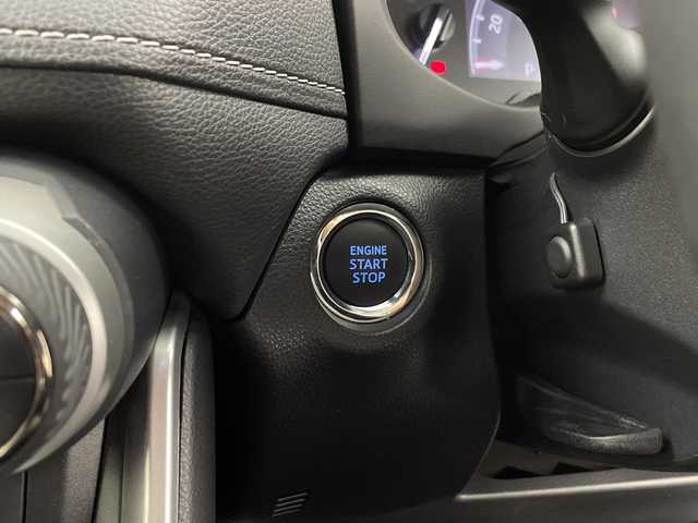 トヨタ ＲＡＶ４ G Zパッケージ 鹿児島県 2020(令2)年 6.3万km ホワイトパールクリスタルシャイン 純正9インチSDナビ【NSZT-Y68T】 /フルセグテレビ/CD/DVD/SD/FM/AM/Bluetooth/運転席メモリーパワーシート/パワーバックドア/電動パーキングブレーキ/オートホールド/D/Nシートヒーター/トヨタセーフティセンス/TRDフルエアロ/ブラインドスポットモニター/ステアスイッチ/テレビキャンセラー/前後コーナーセンサー/デジタルインナーミラー/スペアキー/オートハイビーム/フロアマット/ドアバイザー/デジタルインナーミラー/スペアキー/オートハイビーム/フロアマット/ドアバイザー/ドライブレコーダー