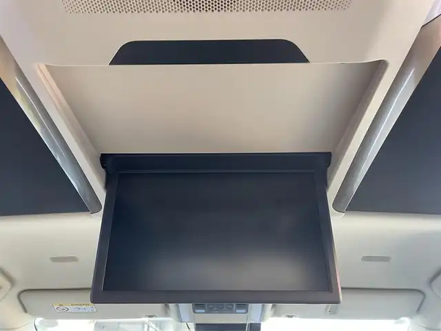 トヨタ アルファードハイブリット エグゼクティブ ラウンジ 東京都 2024(令6)年 4.9万km パール 純正ナビ　/・Ｂｌｕｅｔｏｏｔｈ　フルセグＴＶ　ＨＤＭＩ　/純正フリップダウンモニター　/全周囲カメラ　　/置くだけ充電　/ＢＳＭ　/シートヒーター　/ベンチレーション　/全席電動シート　/電動リアゲート/ＥＴＣ/前後ドライブレコーダー/レザーシート/純正フロアマット/純正アルミホイール/純正LED