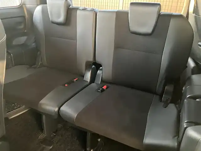 トヨタ ノア ハイブリッド Si ダブルバイビーⅡ 広島県 2019(平31)年 4.9万km ブラック ディーラーオプションナビ（NSZN-Z68T）/バックカメラ/フルセグTV/Bluetooth/純正フリップダウンモニター（V12T-R68C）/両側パワースライドドア/セーフティセンス/クルーズコントロール/LEDヘッドライト/LEDフォグライト/オートライト/シートヒーター（運転席・助手席）/新車保証書/取扱説明書/スペアキー