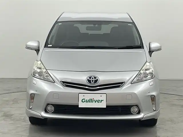 トヨタ プリウス α S ツーリングセレクション 福岡県 2014(平26)年 6.9万km シルバーM 純正８型ナビ（ＢＴ，フルセグＴＶ）　/バックカメラ　/ビルトインＥＴＣ　/３６０°ドライブレコーダー　/純正コーナーセンサー（ボイスタイプ）　/アイドリングストップ　/純正フロアマット　/純正１７インチＡＷ　/ＬＥＤ