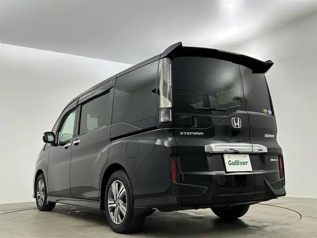 ホンダ ステップワゴン スパーダ eHEV G ホンダS 岡山県 2020(令2)年 7.9万km プレミアムスパークルブラックパール 純正１０インチナビ　純正１１．６インチフリップダウンモニター　衝突軽減ブレーキ　両側電動スライドドア　アラウンドビューモニター　レーダークルーズコントロール　ビルトインＥＴＣ２．０　ＬＥＤヘッドライト