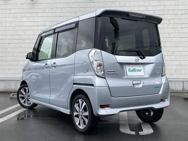 日産 デイズ ルークス ハイウェイスターX Gパッケージ 静岡県 2014(平26)年 3.6万km クールシルバー 社外7インチナビ(AVN133M)/　AM FM CD ワンセグ/HIDオートヘッドライト/革巻きステアリング/ステアリングスイッチ/純正15インチアルミホイール/スマートキー&プッシュスタート/リアサンシェード/アイドリングストップ/シートバックテーブル/ETC/アラウンドビューモニター/両側パワースライドドア