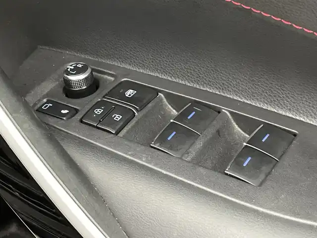 トヨタ カローラ スポーツ ハイブリッドG Z 兵庫県 2018(平30)年 7.5万km アティチュードブラックマイカ 純正ナビ（ＢＴ，フルセグＴＶ）　/バックカメラ　/ドラレコ　/ビルトインＥＴＣ　/ＡＣＣ　/コーナーセンサー　/衝突軽減ブレーキ　/レーンキープ　/ステアリングリモコン　/プッシュスタート　/純正１８インチＡＷ　/ＬＥＤ