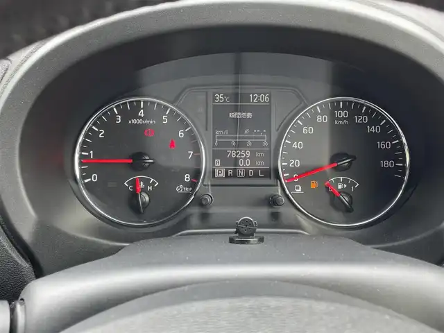 日産 エクストレイル 20Xtt 兵庫県 2013(平25)年 7.9万km スチールブルー (株)IDOMが運営する【じしゃロン姫路店】の自社ローン専用車両になります。こちらは現金またはオートローンご利用時の価格です。自社ローンご希望の方は別途その旨お申付け下さい/純正ナビ　/４WD/スマートキー/バックカメラ/フルセグ/全席シートヒーター/社外アルミ/純正フロアマット/ダウンヒルアシストコントロール/純正ドアバイザー/ドライブレコーダー/ルーフレール/社外エンジンスターター/オートライト/パワーステアリング/パワーウィンドウ/横滑り防止/電動格納ウィンカーミラー