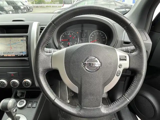 日産 エクストレイル 20Xtt 兵庫県 2013(平25)年 7.9万km スチールブルー (株)IDOMが運営する【じしゃロン姫路店】の自社ローン専用車両になります。こちらは現金またはオートローンご利用時の価格です。自社ローンご希望の方は別途その旨お申付け下さい/純正ナビ　/４WD/スマートキー/バックカメラ/フルセグ/全席シートヒーター/社外アルミ/純正フロアマット/ダウンヒルアシストコントロール/純正ドアバイザー/ドライブレコーダー/ルーフレール/社外エンジンスターター/オートライト/パワーステアリング/パワーウィンドウ/横滑り防止/電動格納ウィンカーミラー