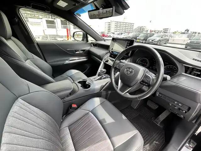 トヨタ ハリアー ハイブリッド G 東京都 2021(令3)年 4.1万km プレシャスブラックパール 純正ナビ/フルセグTV/プッシュスタート/トヨタセーフティセンス/バックカメラ/電動パーキングブレーキ/D席パワーシート/デジタルインナーミラー/ハーフレザー/電動リアゲート/ETC/ステアリングスイッチ/純正18インチホイール