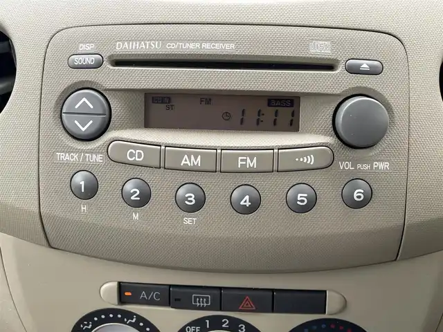 ダイハツ エッセ L 愛知県 2007(平19)年 8.5万km コットンアイボリー 純正オーディオ(CD/FM/AM)/純正フロアマット/リモコンキー・スペアキー１本/取扱説明書/保証書